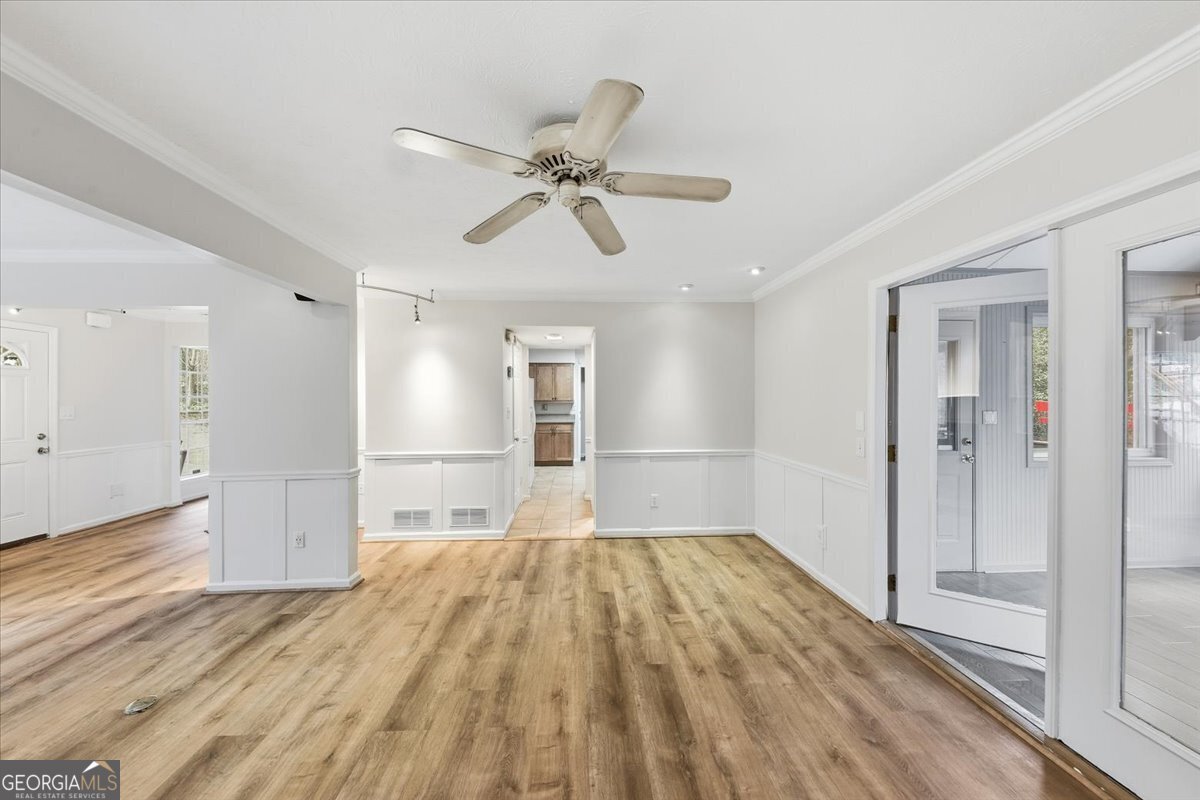 482 Maid Marion Lane Stone Mountain - Photo 14