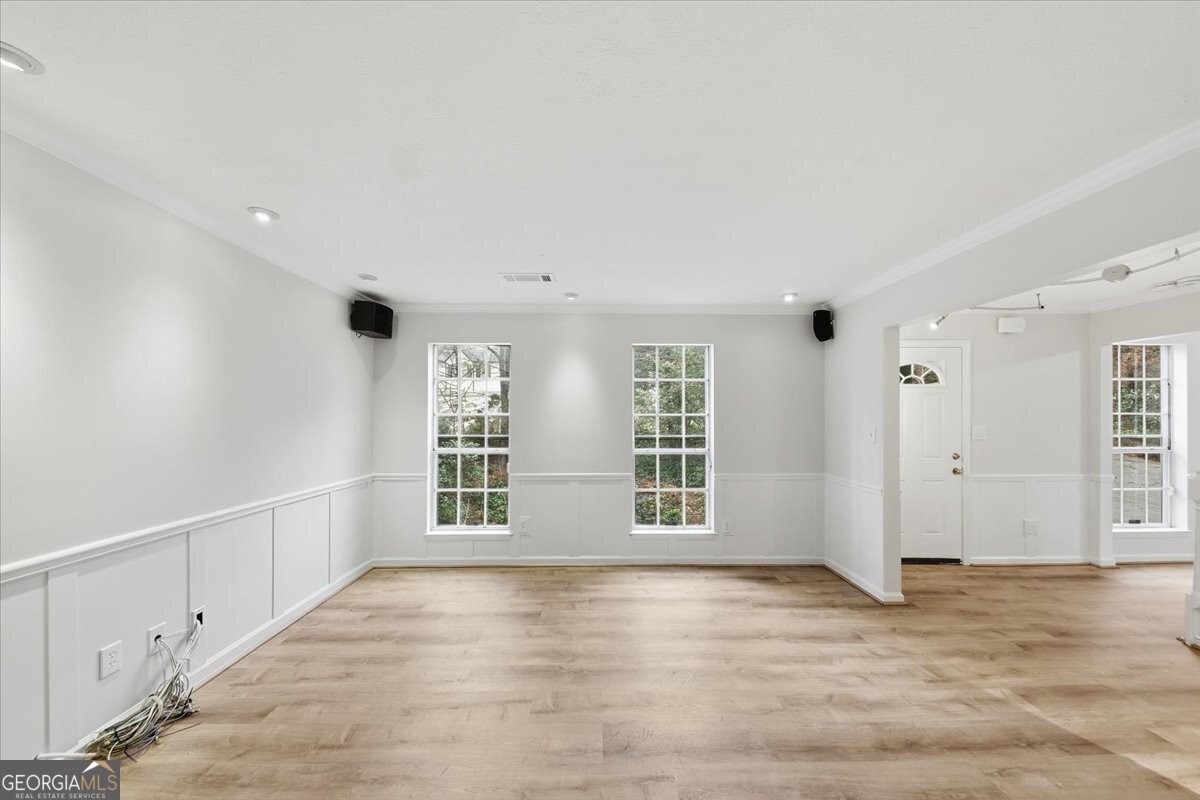 482 Maid Marion Lane Stone Mountain - Photo 9