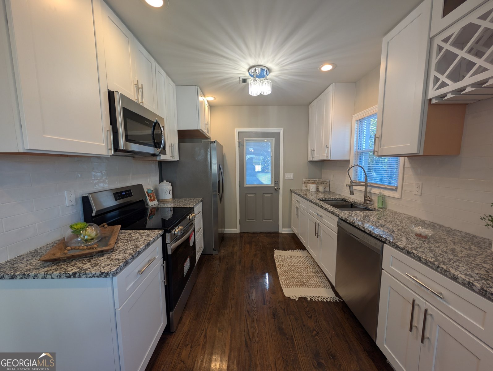 1740 Emerald Avenue Atlanta - Photo 9