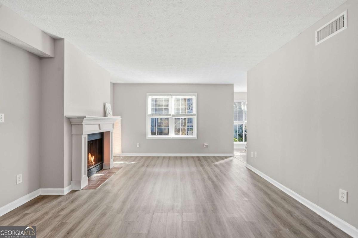 101 Glenleaf Drive Peachtree Corners - Photo 6