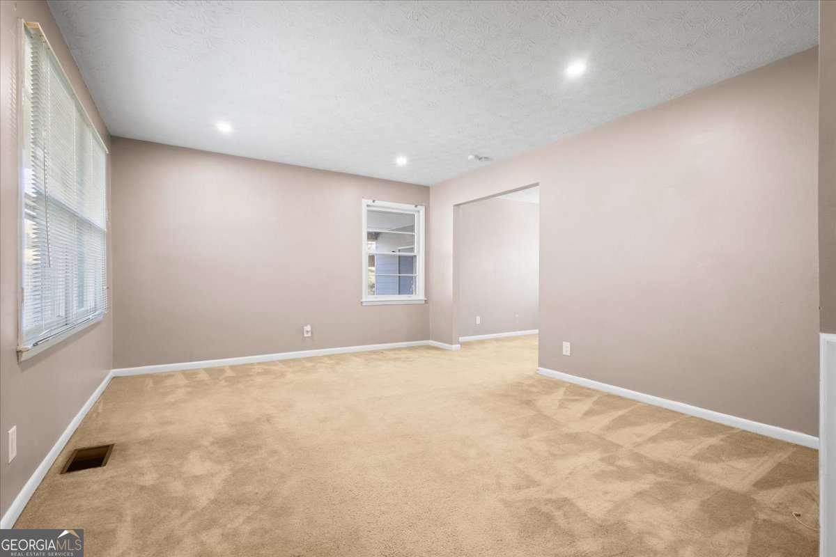 3241 Wildwood Drive Marietta - Photo 10