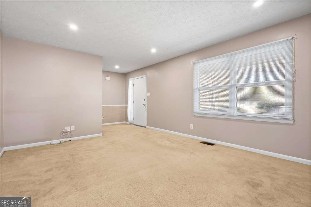 3241 Wildwood Drive Marietta - Photo 12