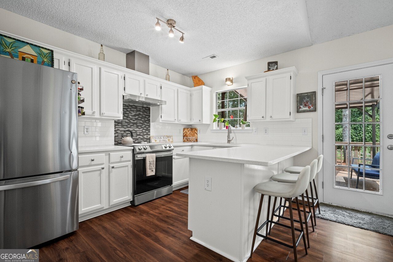 101 Laguna Springs Drive Woodstock - Photo 11