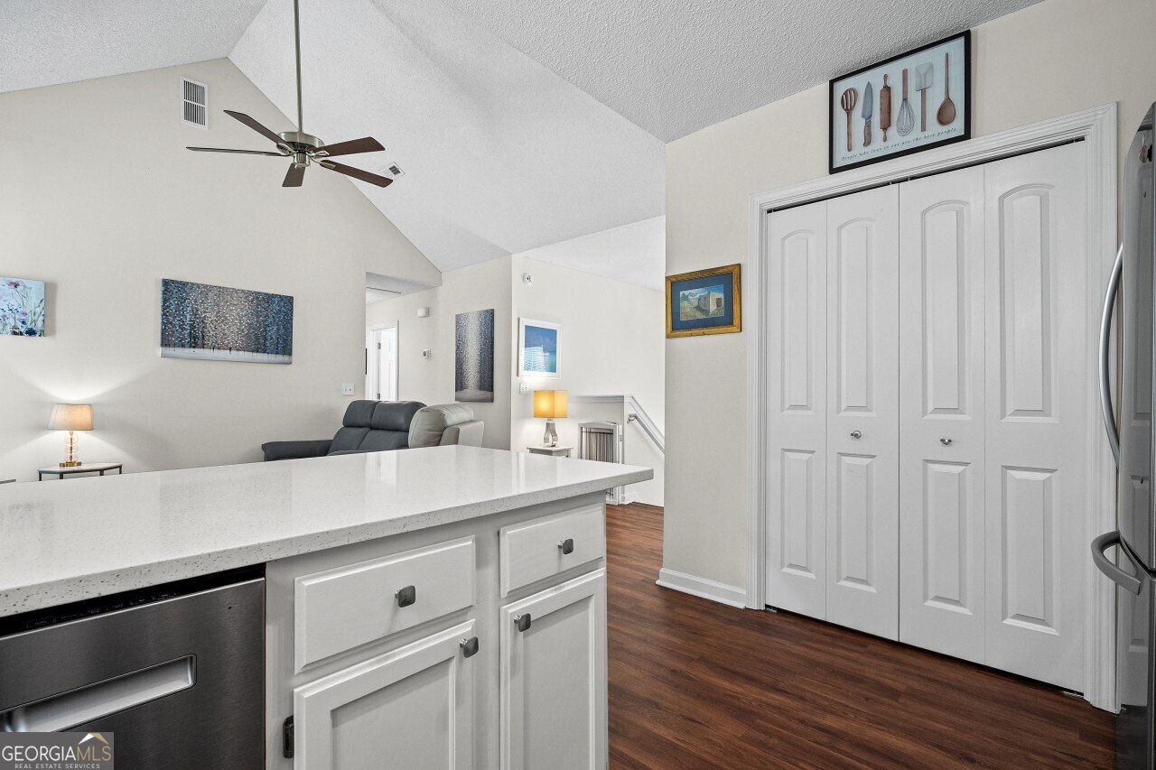 101 Laguna Springs Drive Woodstock - Photo 14