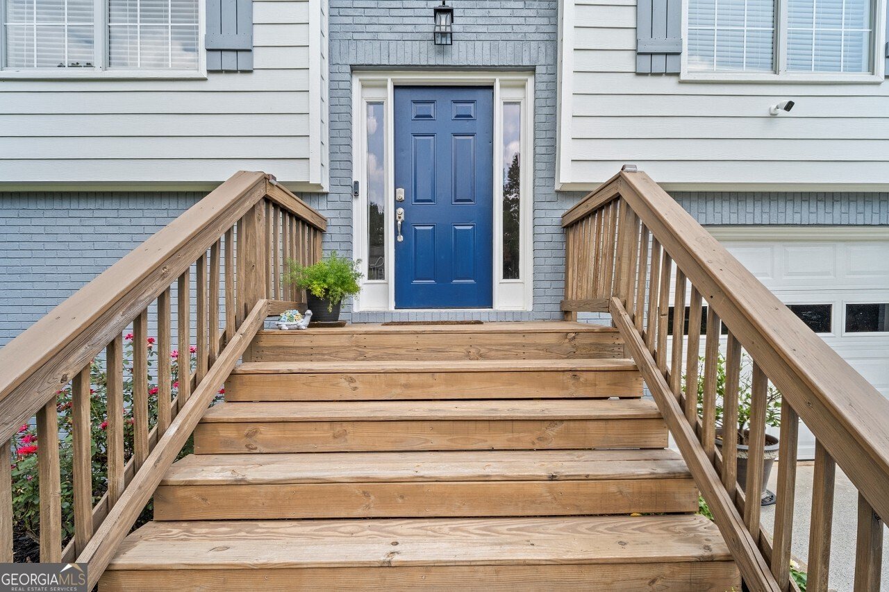 101 Laguna Springs Drive Woodstock - Photo 6