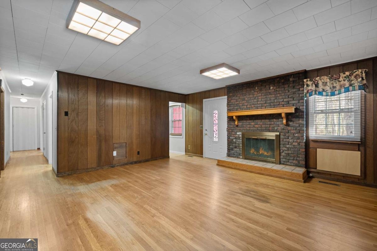 192 Saxon Court Canton - Photo 10