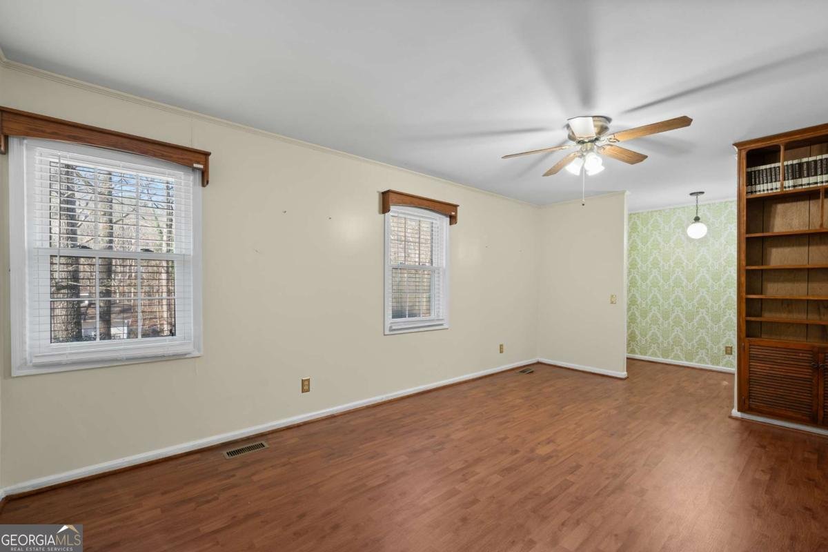 192 Saxon Court Canton - Photo 6