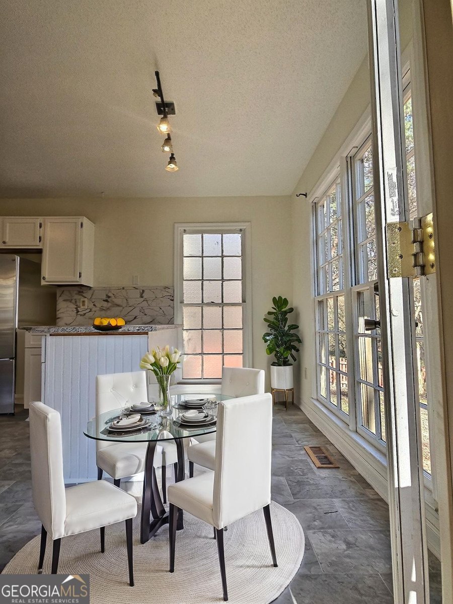 4904 Muirwood Drive Powder Springs - Photo 10