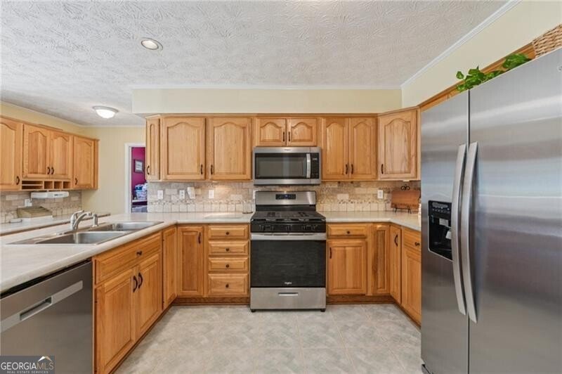 2412 Meadowglen Trail Snellville - Photo 18