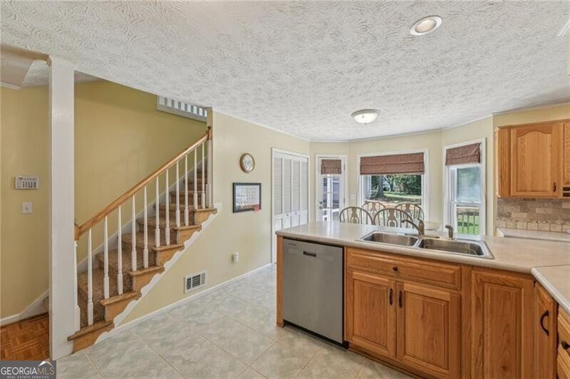 2412 Meadowglen Trail Snellville - Photo 21