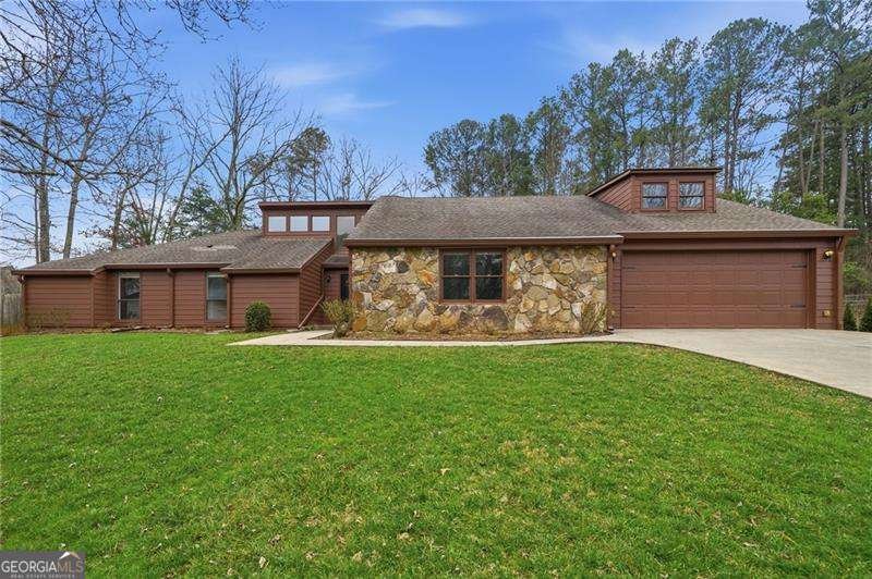 2735 Shadow Pine Drive Roswell - Photo 1