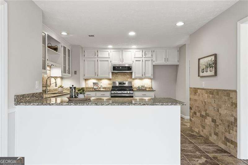 2735 Shadow Pine Drive Roswell - Photo 12