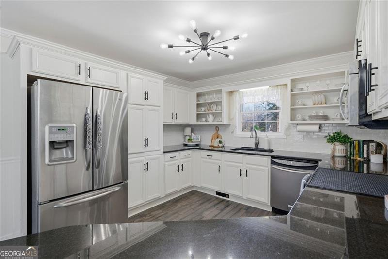 7376 Bates Drive Cumming - Photo 12