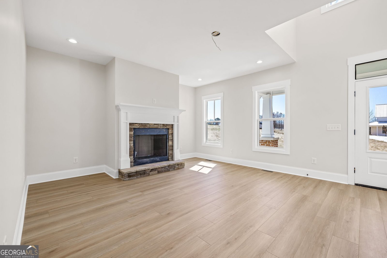 409 Roper Drive Clarkesville - Photo 6