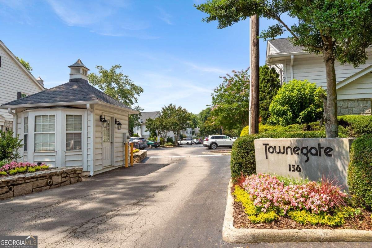 136 Peachtree Memorial Drive Atlanta - Photo 16