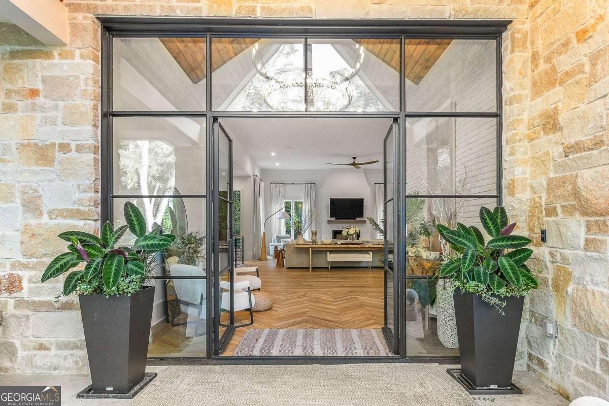 8380 Berkley Ridge Sandy Springs - Photo 15