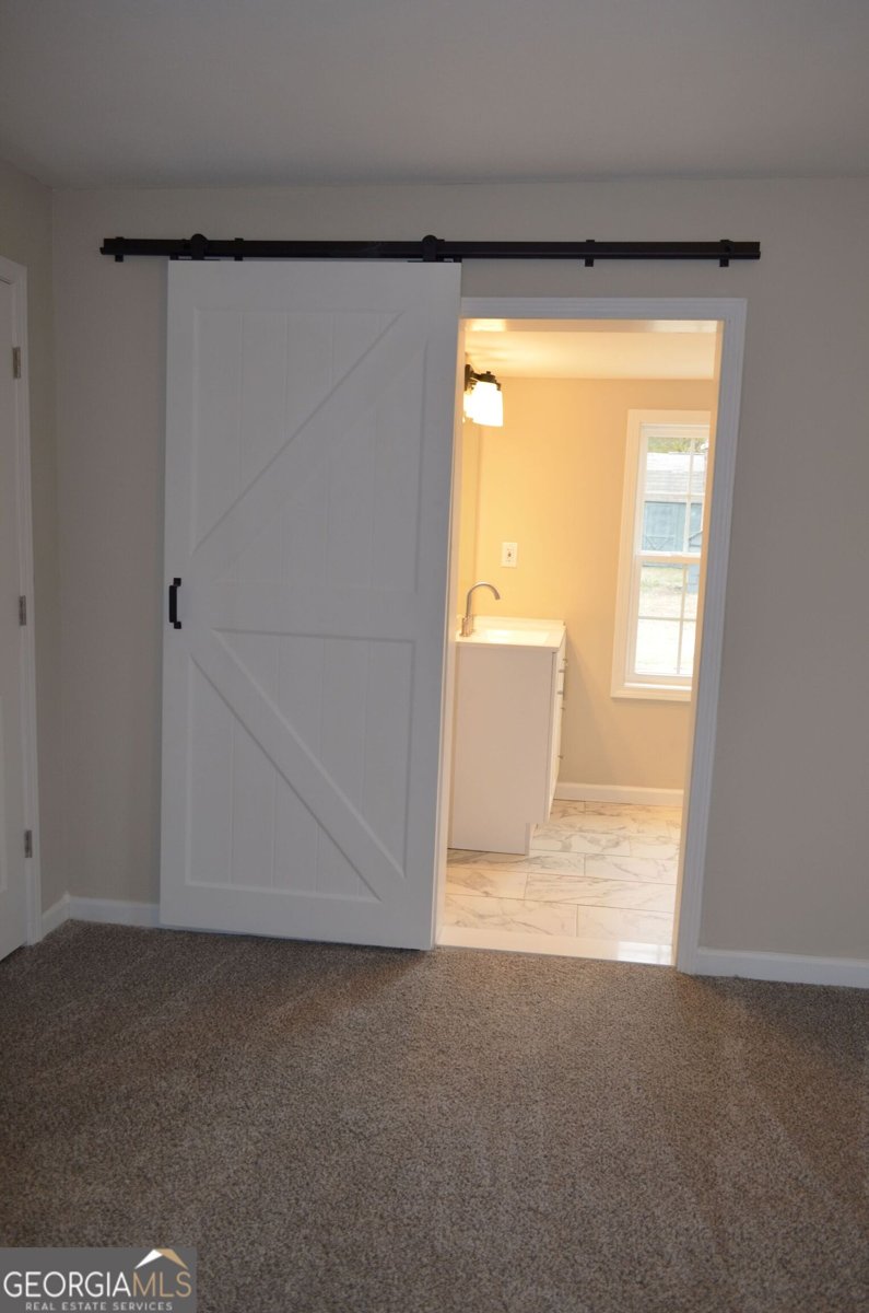 1996 Dames Ferry Road Forsyth - Photo 10