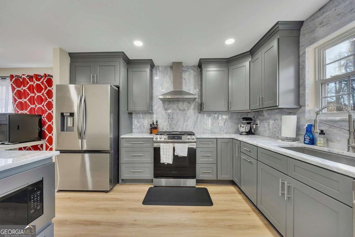 350 Meadows Lane Canton - Photo 14