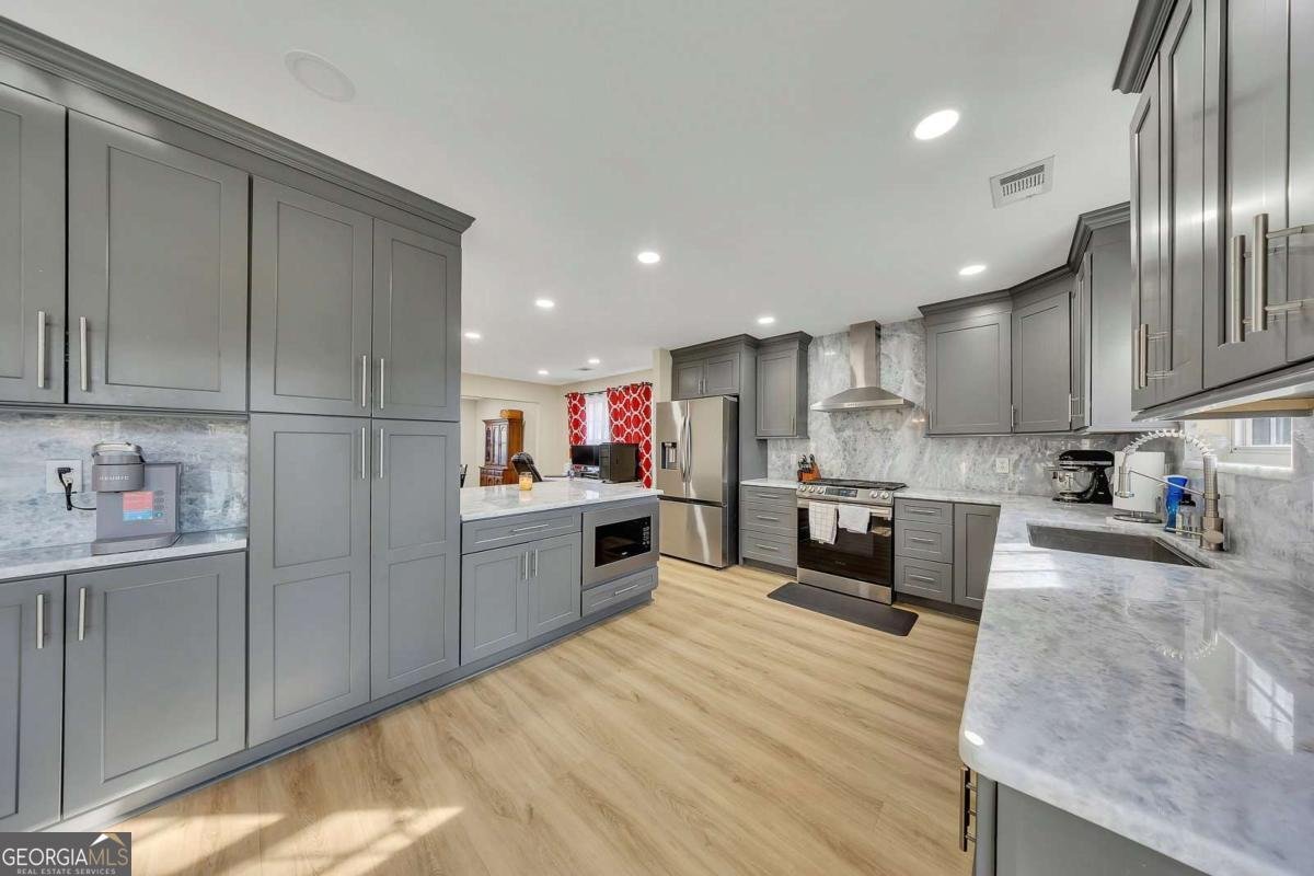 350 Meadows Lane Canton - Photo 15