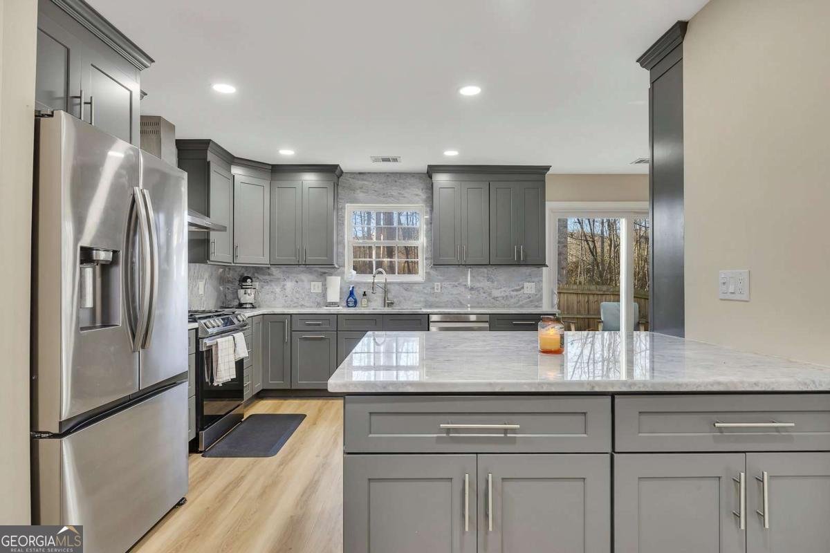 350 Meadows Lane Canton - Photo 18