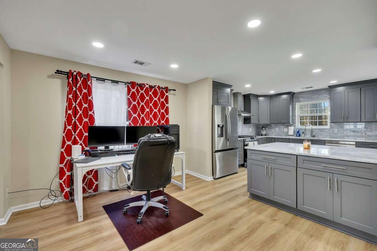 350 Meadows Lane Canton - Photo 8