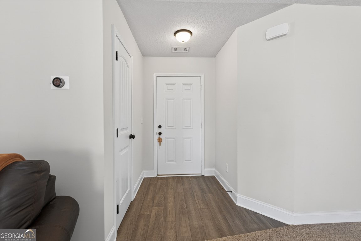 142 Rolling Woods Lane Lane Hull - Photo 18