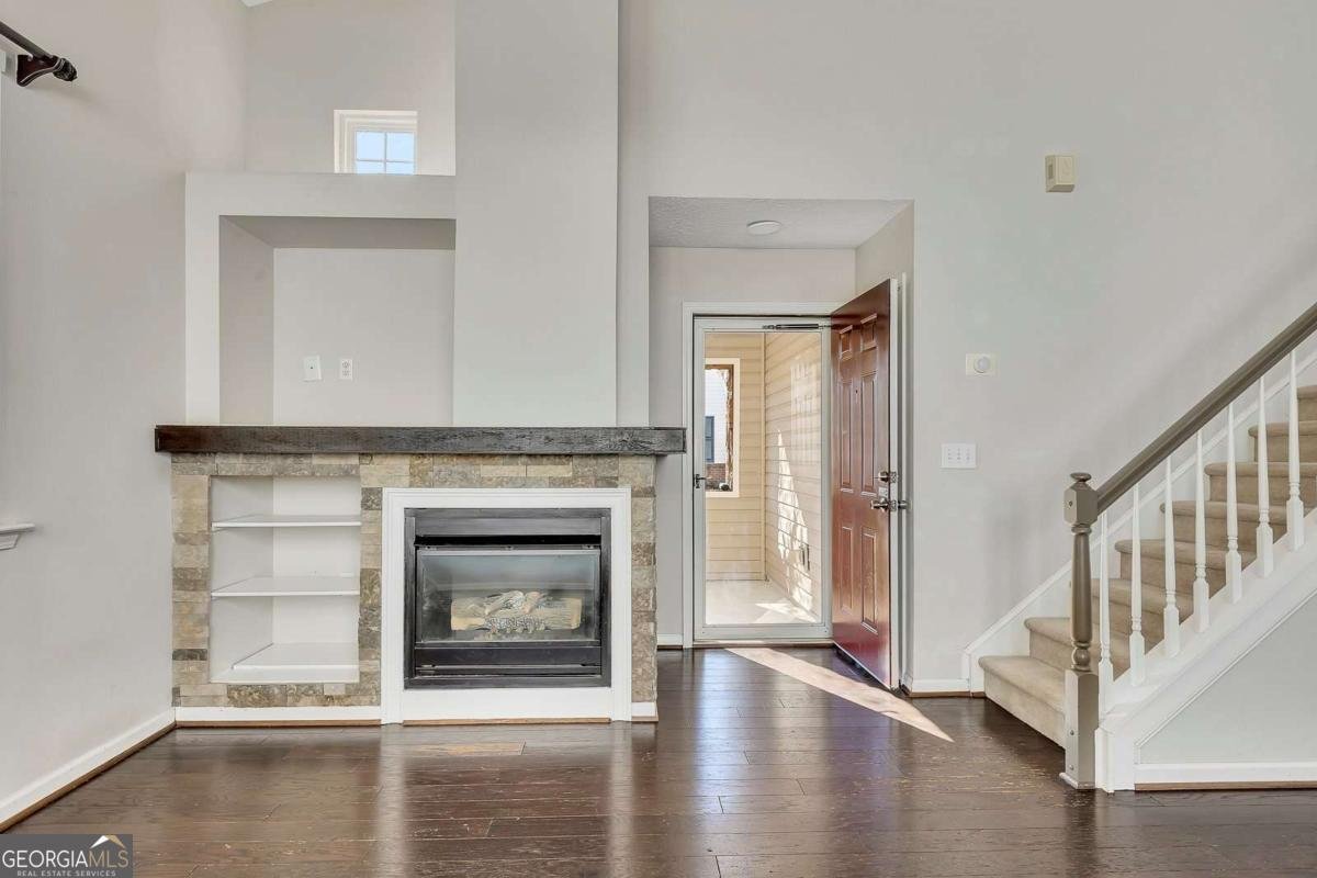 194 Oaks Place Woodstock - Photo 6