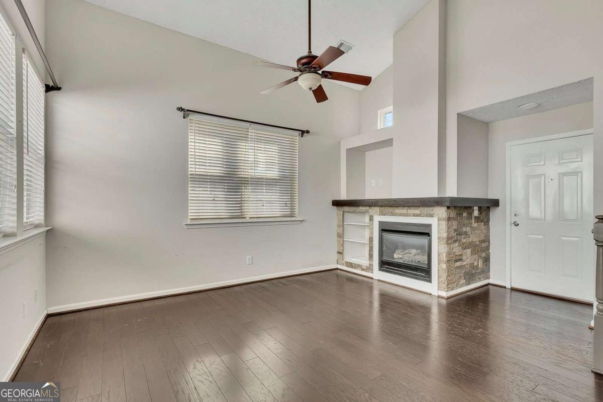 194 Oaks Place Woodstock - Photo 7