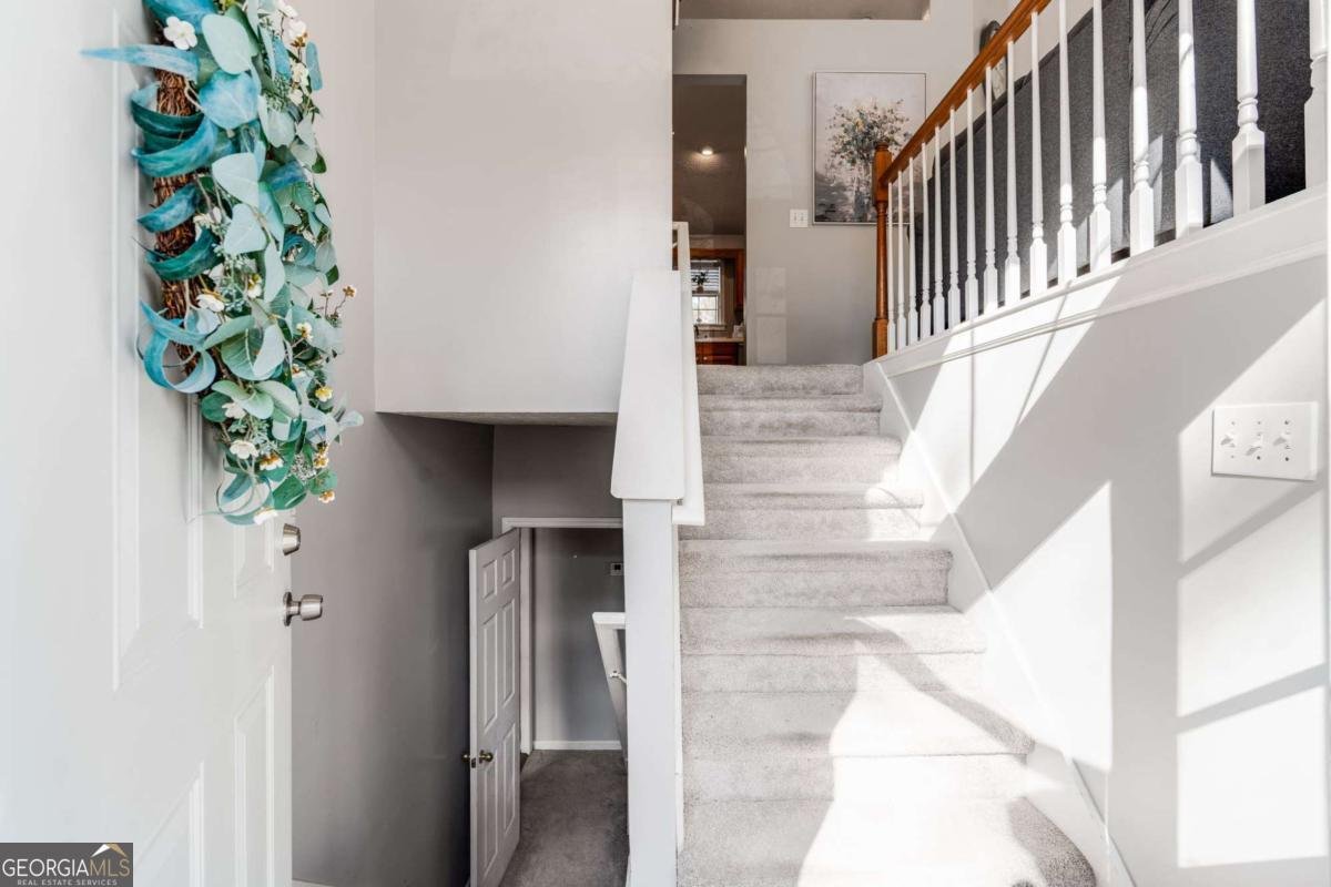 384 Springbrooke Trail Dallas - Photo 7