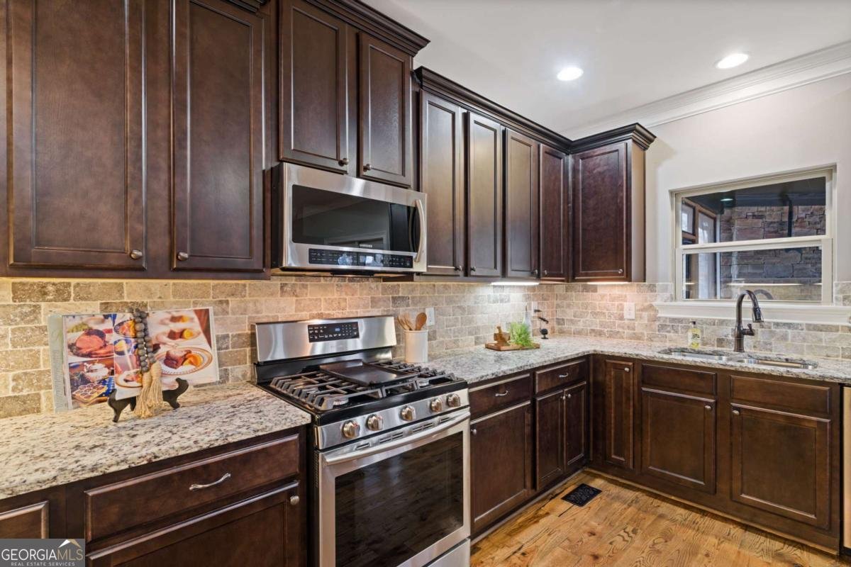 132 Amberleigh Drive White - Photo 17