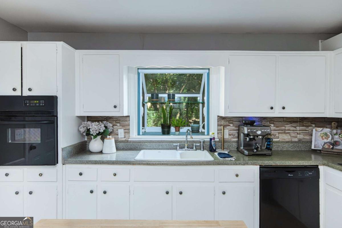 3288 Regalwoods Drive NE Atlanta - Photo 12