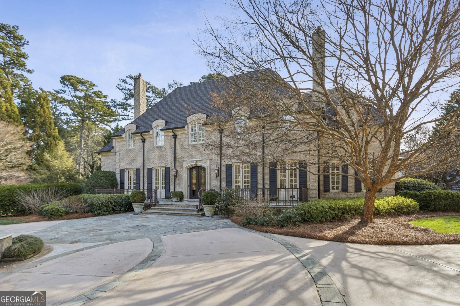 305 Forrest Lake Drive Sandy Springs - Photo 1