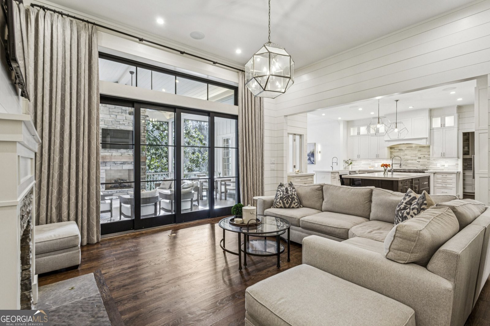 305 Forrest Lake Drive Sandy Springs - Photo 14