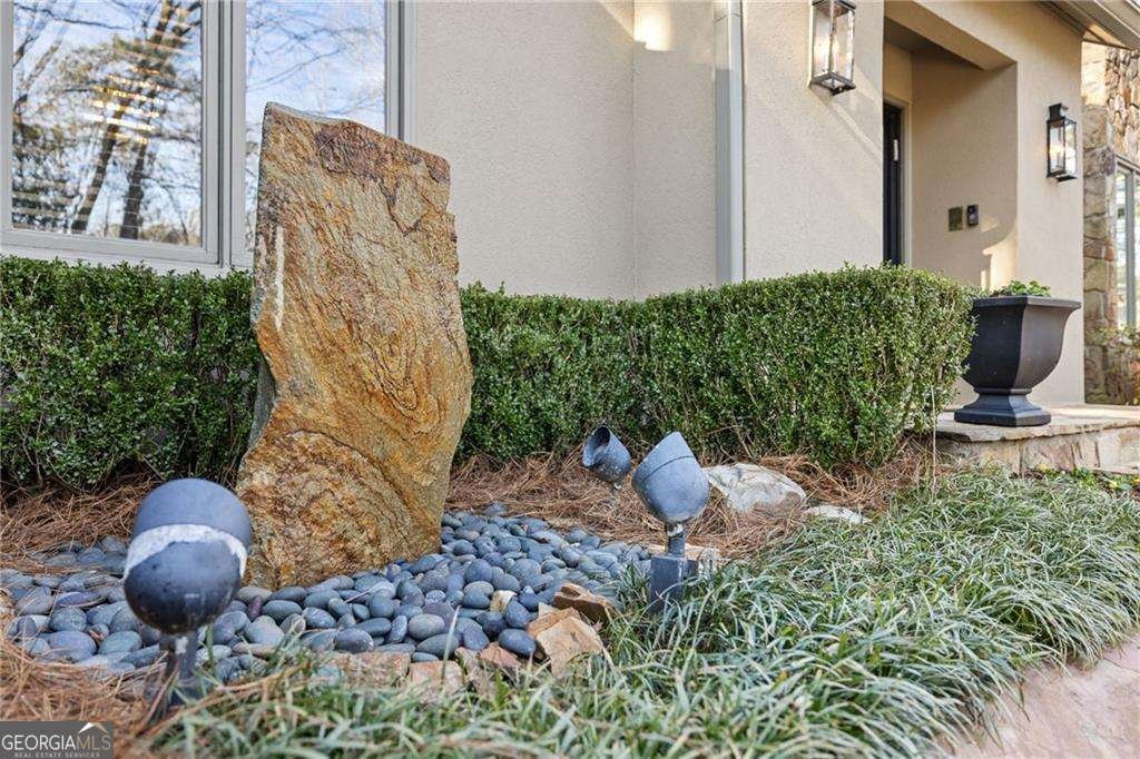 1095 Edgewater Drive Sandy Springs - Photo 17