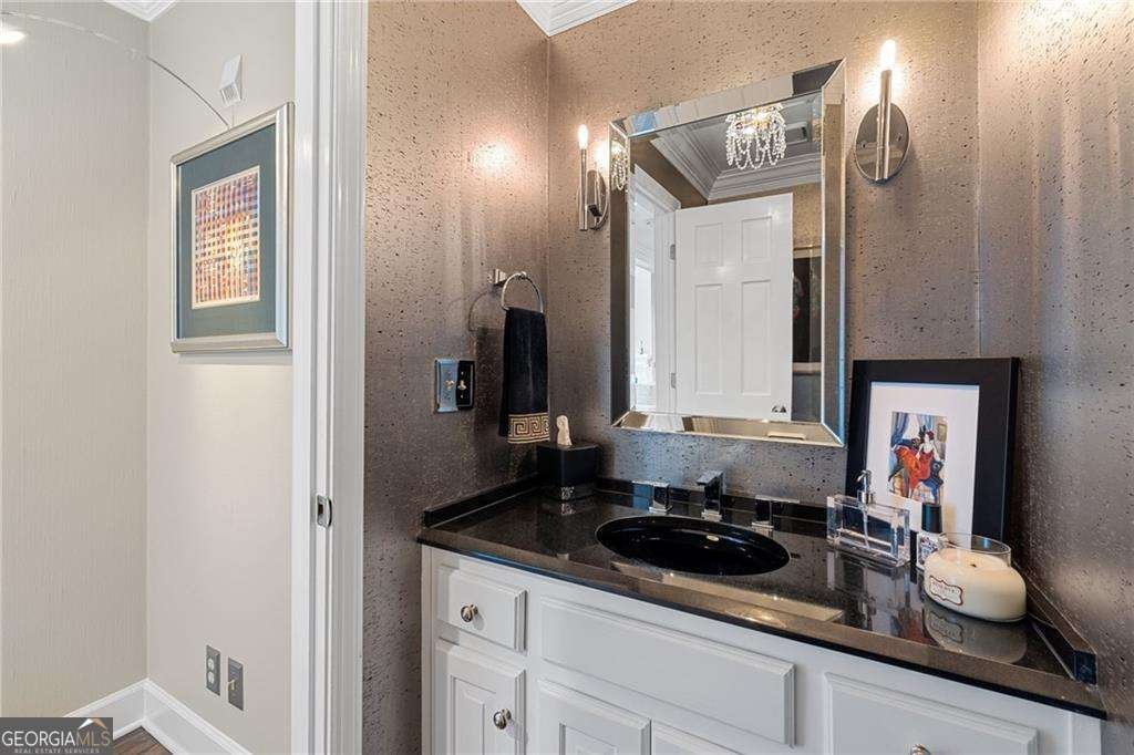 1095 Edgewater Drive Sandy Springs - Photo 30