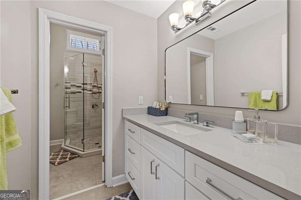 1095 Edgewater Drive Sandy Springs - Photo 38