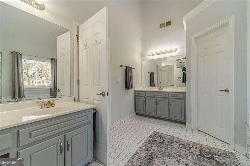 2330 Black Bear Court Buford - Photo 32