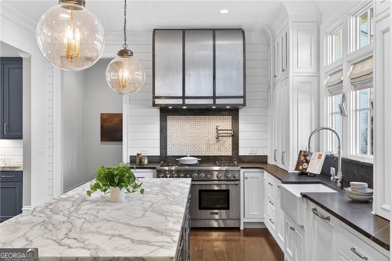 1646 Friar Tuck Road Atlanta - Photo 9