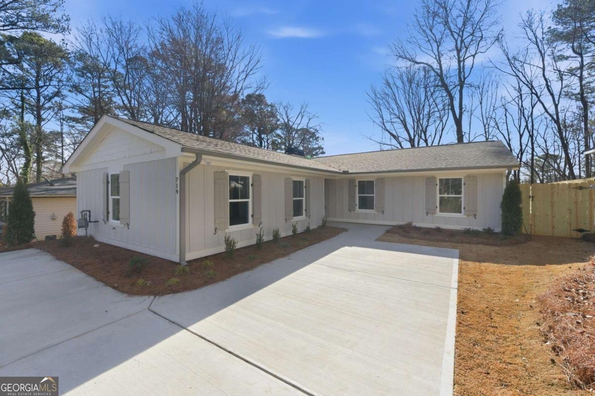 719 Helen Street Marietta - Photo 1