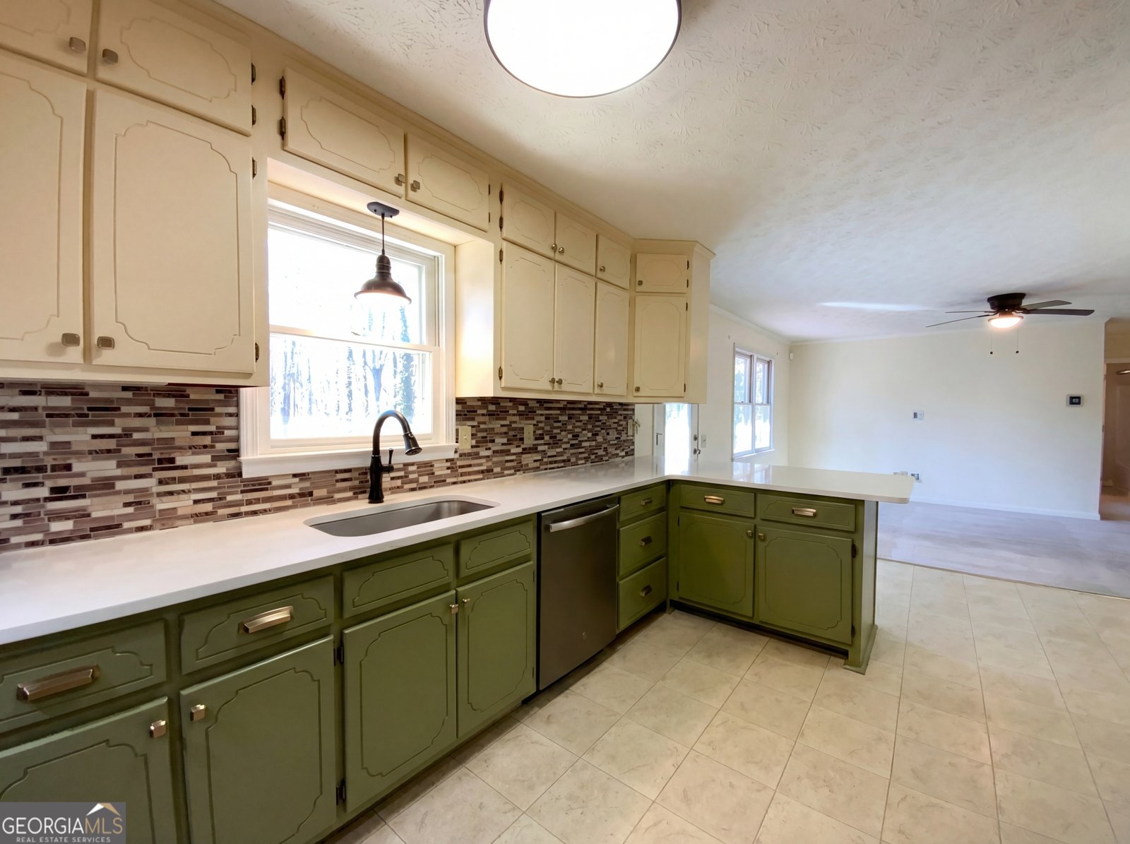 75 Christie Court Stockbridge - Photo 13