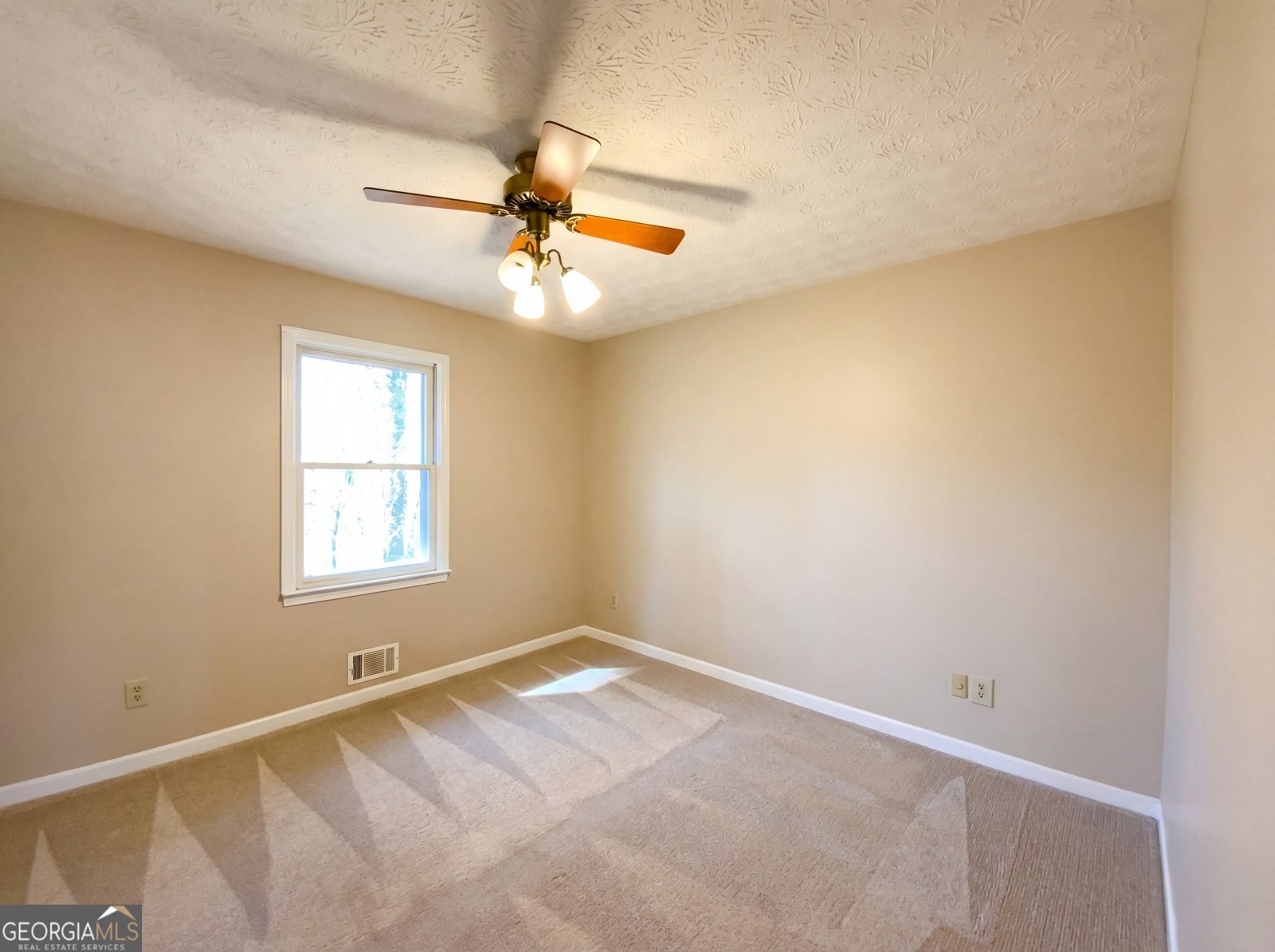 75 Christie Court Stockbridge - Photo 18