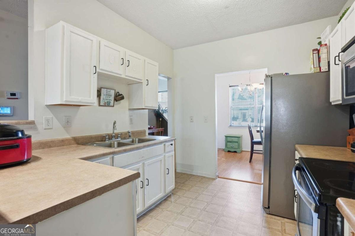 6396 Ellenwood Drive Rex - Photo 11