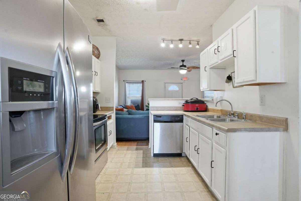 6396 Ellenwood Drive Rex - Photo 8