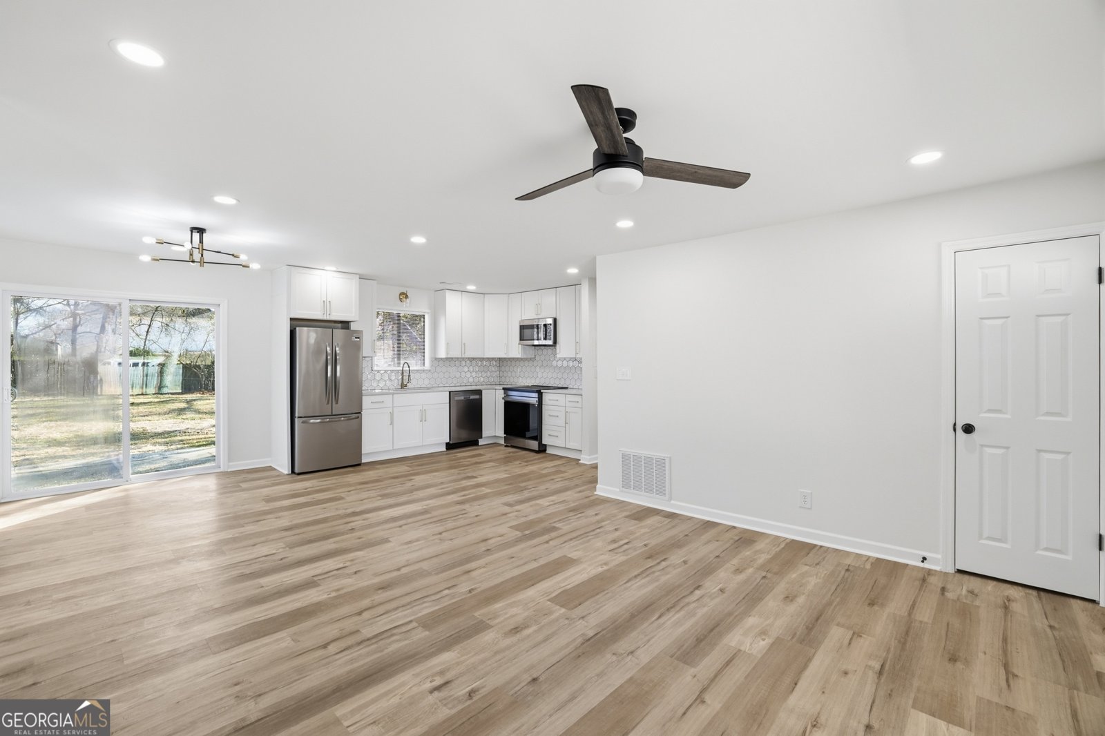 9068 Gatewood Drive Jonesboro - Photo 8