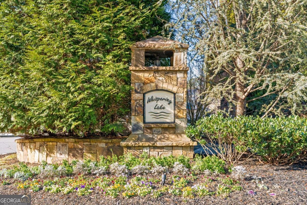 2399 Whispering Drive Kennesaw - Photo 32