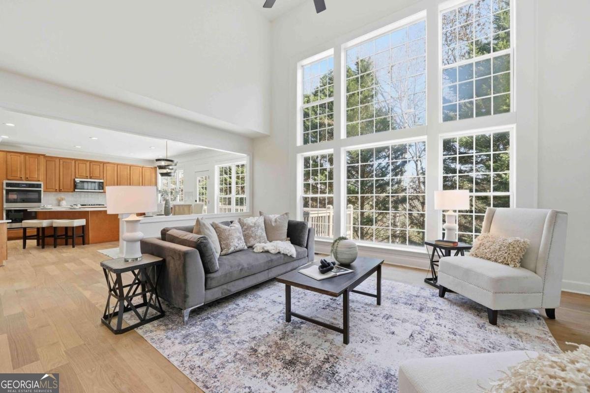 5385 Harbury Lane Suwanee - Photo 11