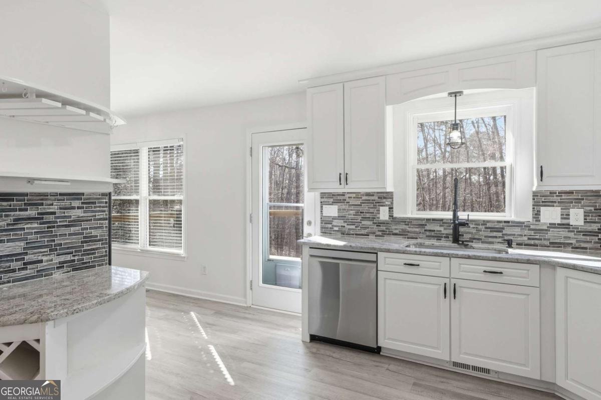 432 Barrel Way Ball Ground - Photo 14