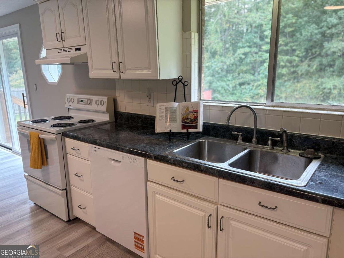 6045 Bear Drive Douglasville - Photo 9