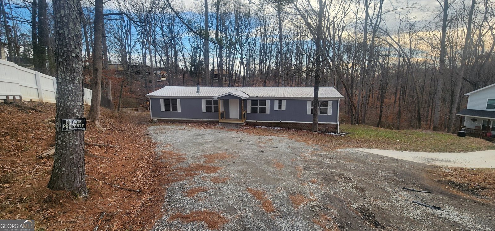 6235 Akins Way Cumming - Photo 1