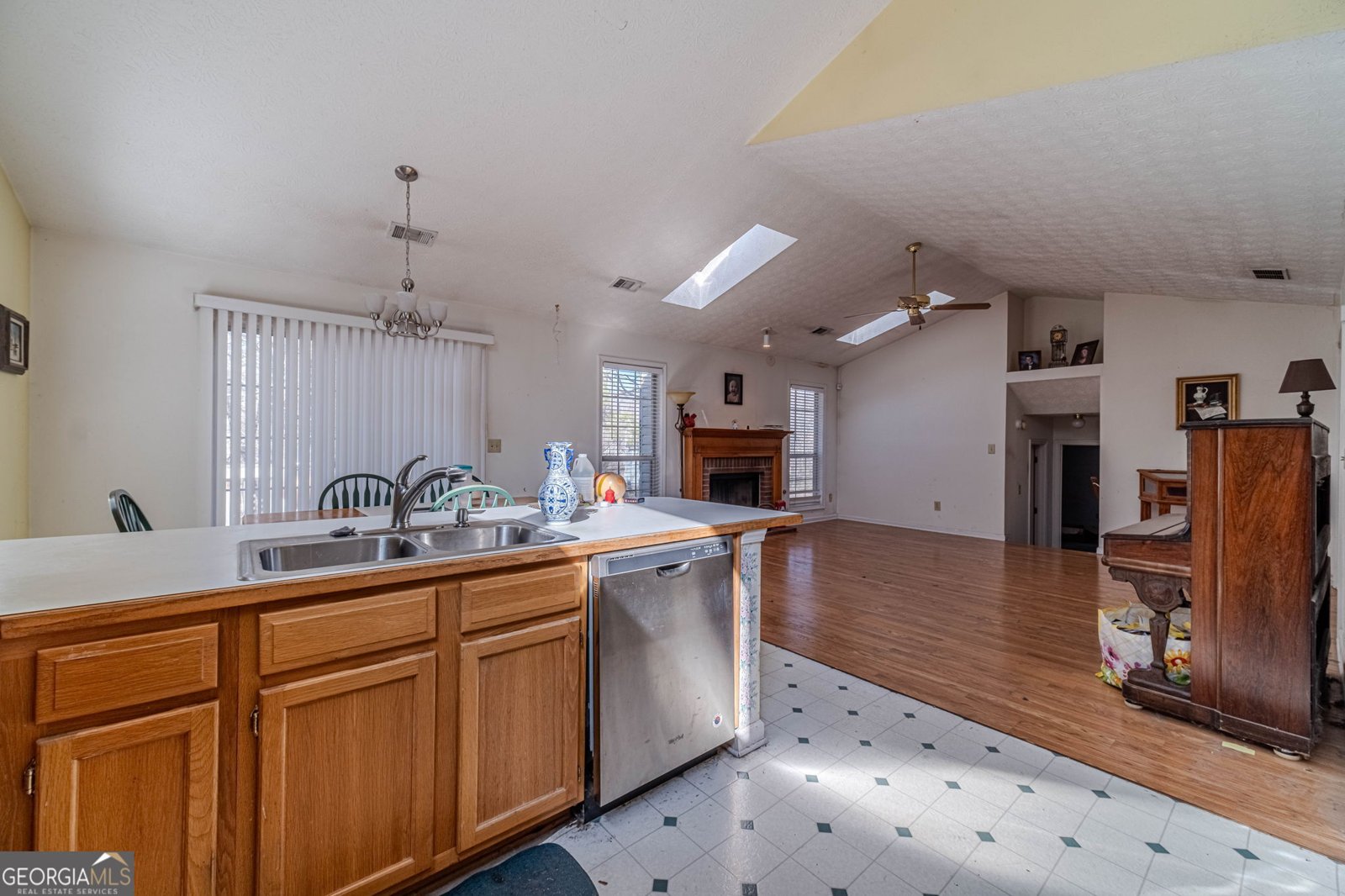 3172 Summit Springs Court Loganville - Photo 6